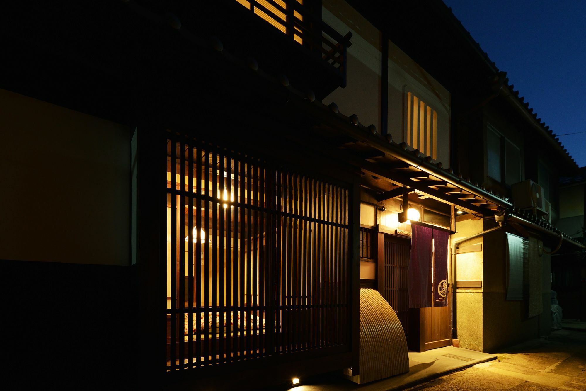 Вилла Kyoto Tachibanaya Nijojo North Экстерьер фото